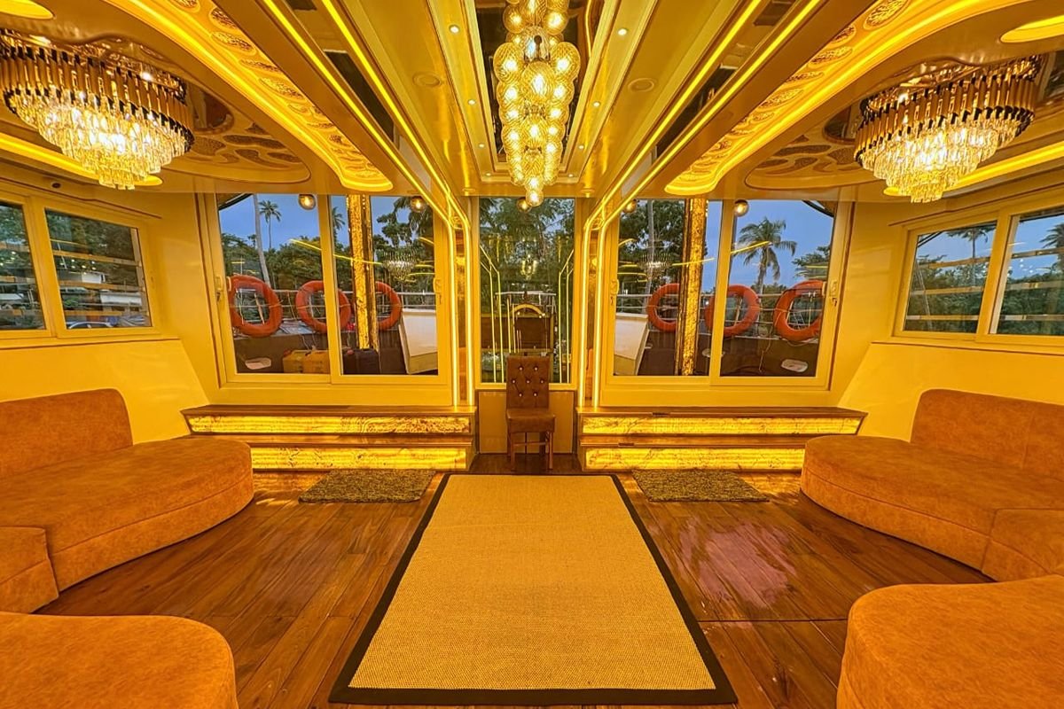 Lounge Deck - 14 Bedroom Houseboat Alleppey Comfortable lounge seating area aboard the 14 bedroom houseboat Alleppey